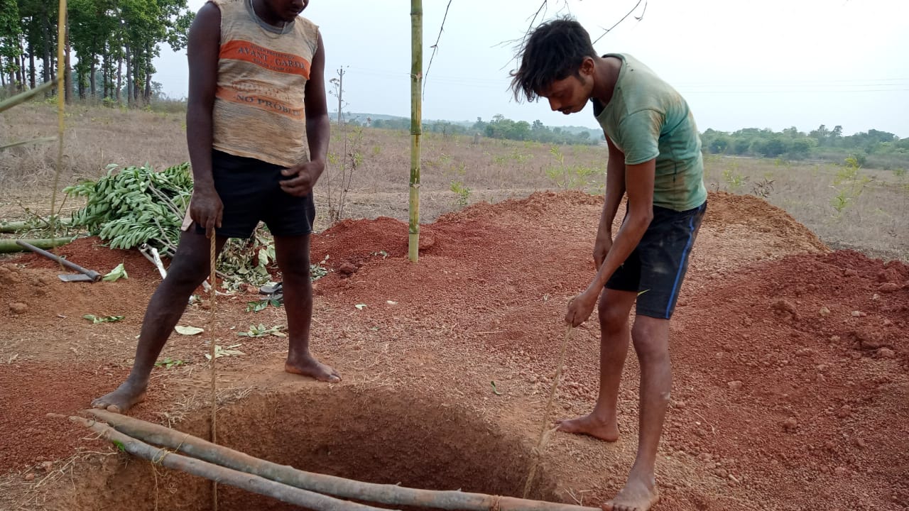 Formation of dug well